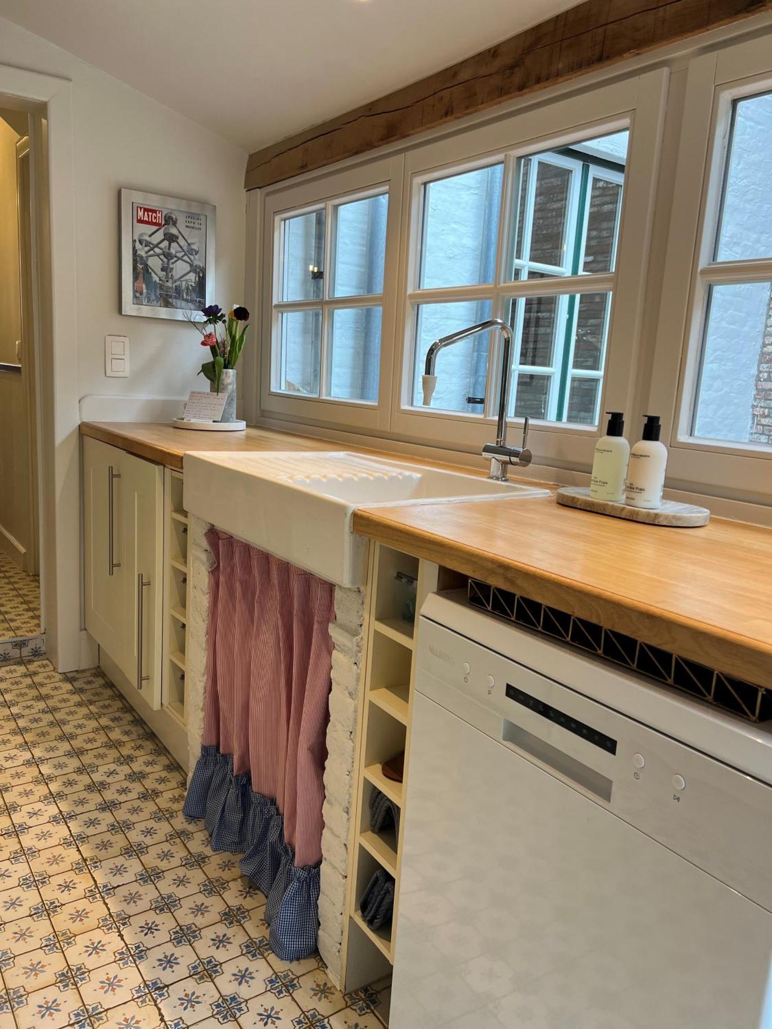 Tilia Villa Даме Екстериор снимка